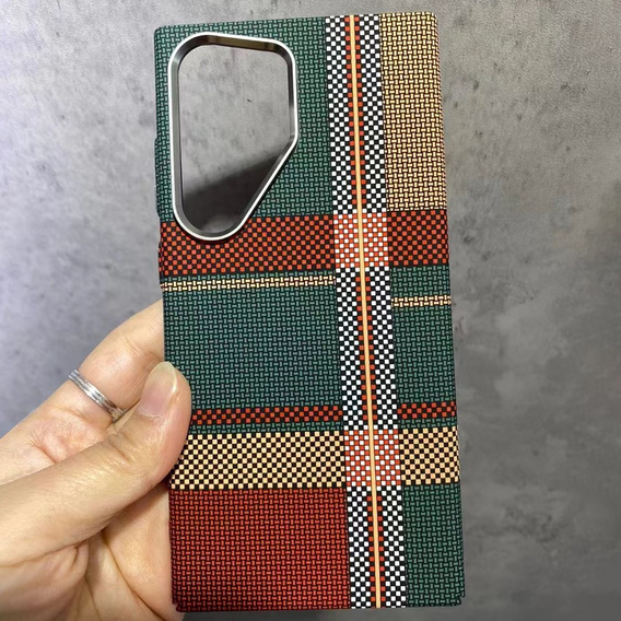 MagSafe's Samsung Galaxy S23 Ultra Case, Carbon Fiber, red / green