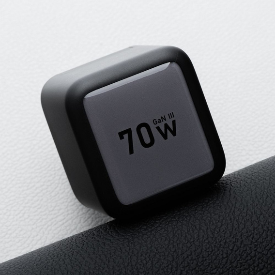 GaN mains charger with USB-C, USB-A and retractable USB-C cable, 70 W