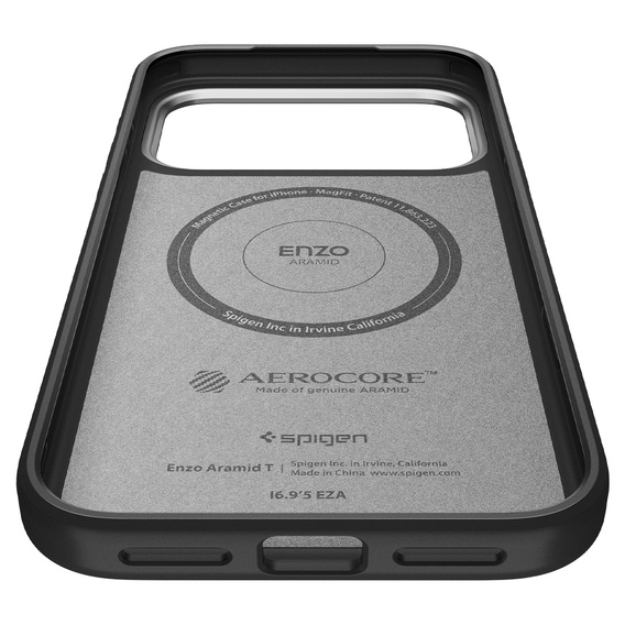 Spigen Enzo Aramid MagSafe case for iPhone 17 Pro, carbon black / silver