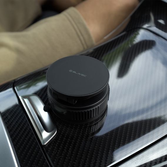 Magnetic vacuum phone holder, for smartphones with MagSafe and magnetic cases