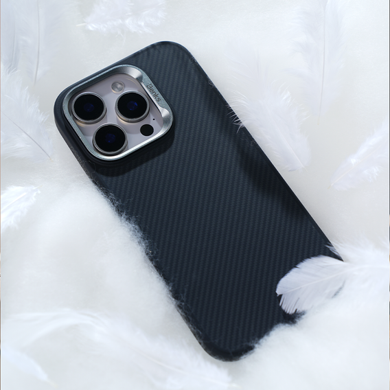 BENKS Kevlar Armor PRO Carbon Fiber 600D D065 case for MagSafe for iPhone 16 Pro